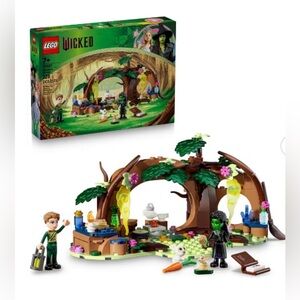 NEW! LEGO Wicked Elphaba’s Retreat Building Toy